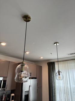 Pendant light pair