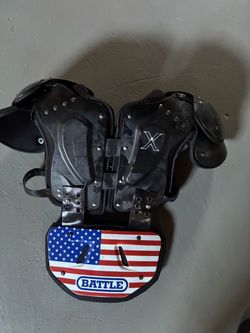 M Xenith XFlyte Shoulder Pads