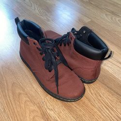 Doc Martens Shoreditch Boots – Suede Burgundy/Maroon – Women’s Size 9