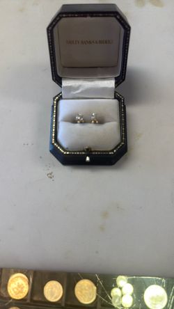 14k Quarter Diamonds Earrings 