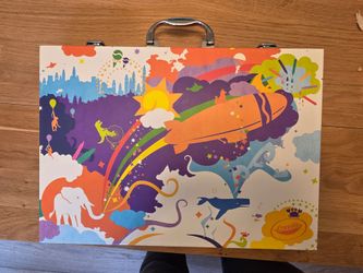 Empty art case