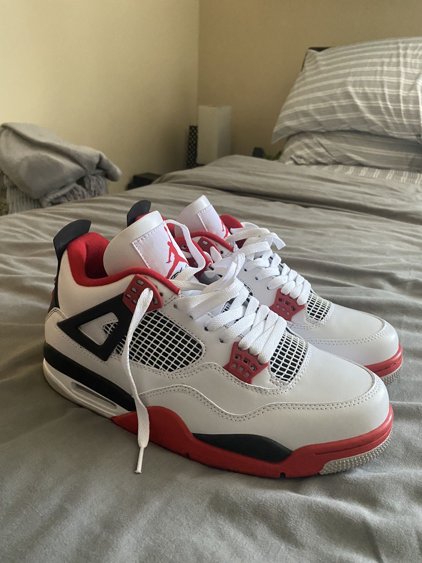 Jordan Fire Red 4