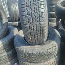 265/65//7 BRIDGESTONE $300 SEMI NEW FOUR TIRES 