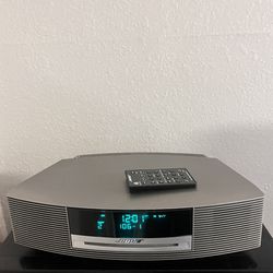 BOSE WAVED music system Ill WITH REMOTE & CD