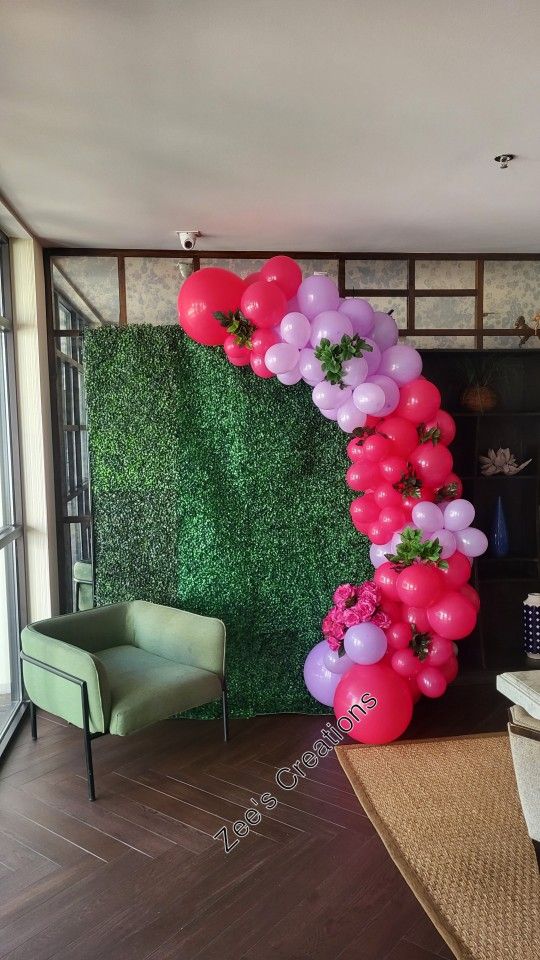 Party And Event Decorations