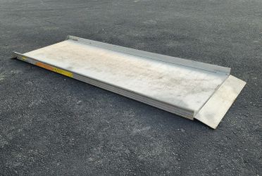 Heavy Duty Loading Ramp (1200lbs) 