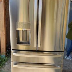 GE Profile Refrigerator 