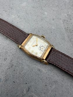 1940s Bulova Art Deco Tank Watch