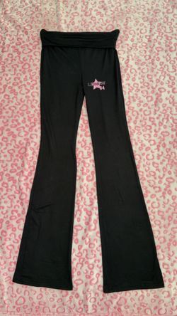 Black Flare Leggins With A 90’s Styled Waist Band