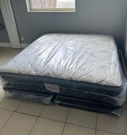 King Size Mattress Pillow Top And Box Spring Available