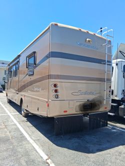 Class A RV moterhome perfect only 25,000 miles