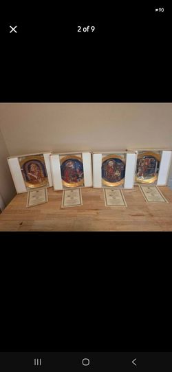 Set of 4 Santa Claus Collector Plates with COAs