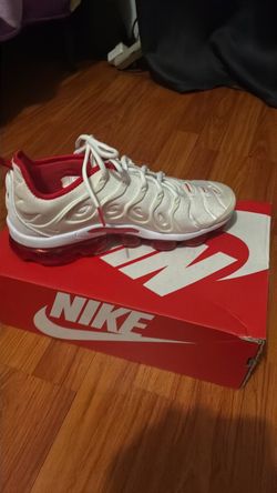 Nike Air VaporMax Plus White Red Sneaker
