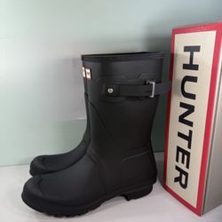 New Hunter Women’s Original Short Rubber Waterproof Boot - Black- size 7/ 8/ 9