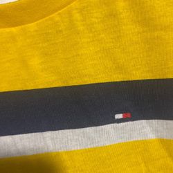 Tommy Hil. 2 Piece Set  Size 5t