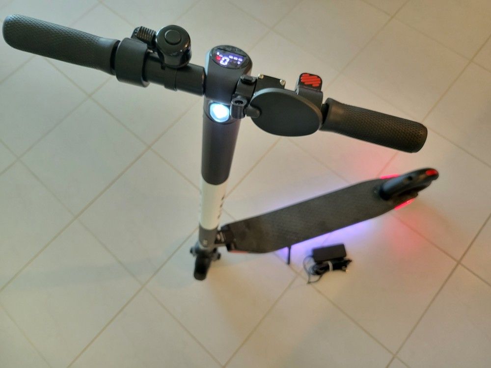 Segway Electric Scooter Bird For Adults! Es1-300.