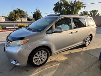 2012 Toyota Sienna