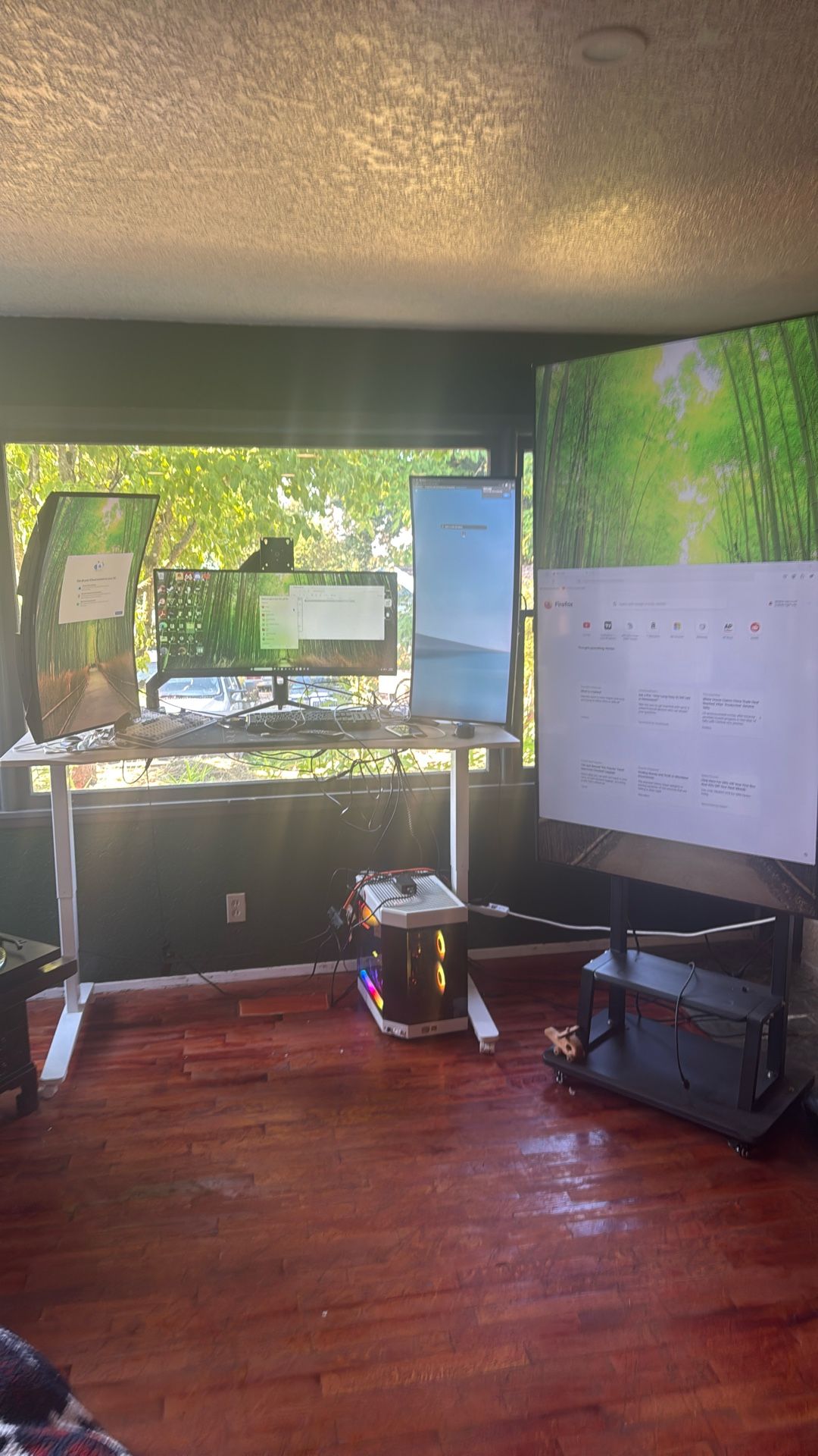 4 Screen Gaming Pc Trading/Work Setup High End 1 Year Old