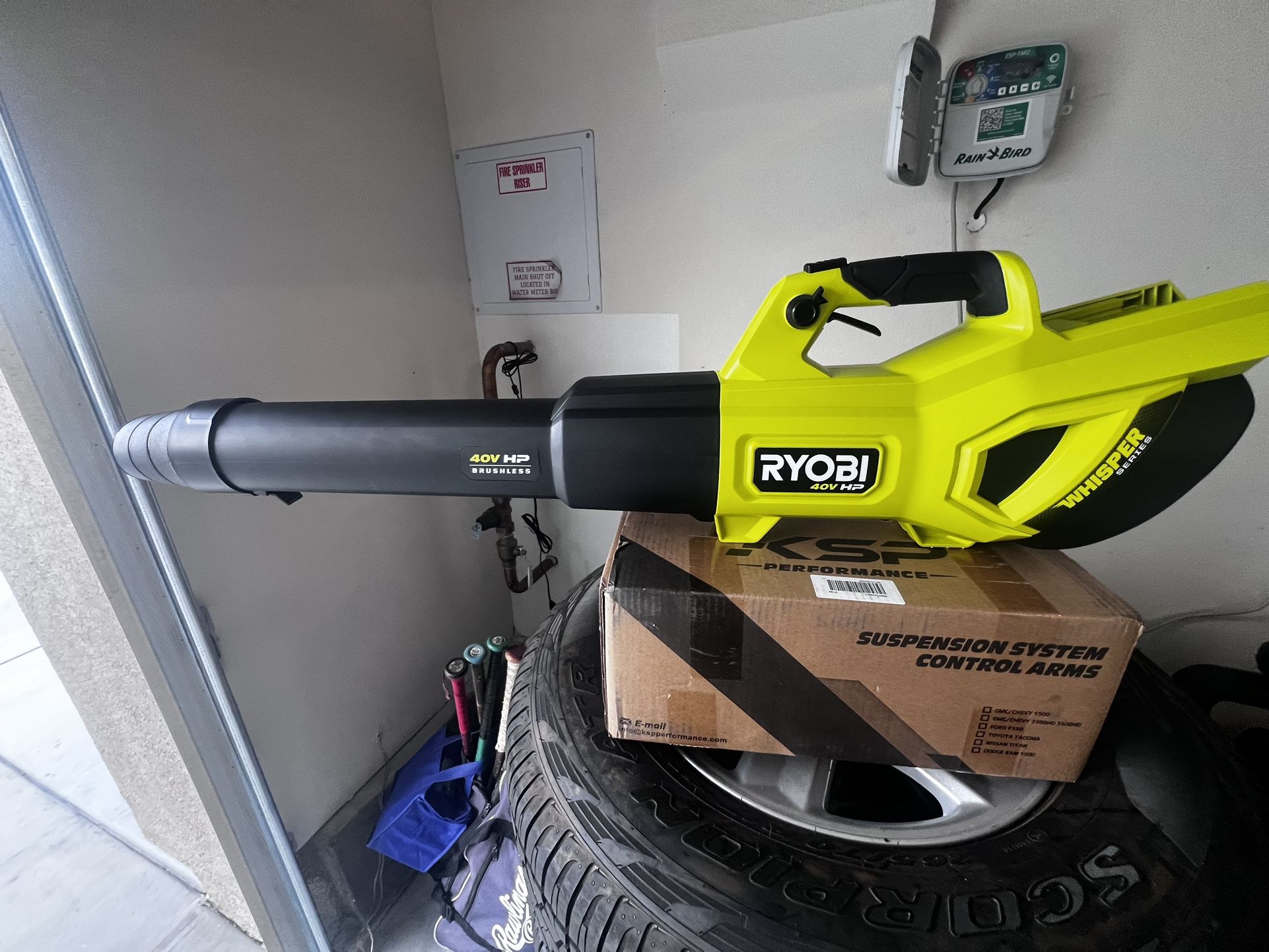 Leaf Blower
