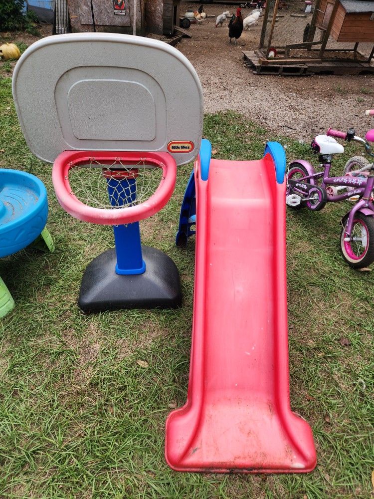 25 For Both Outside Toys