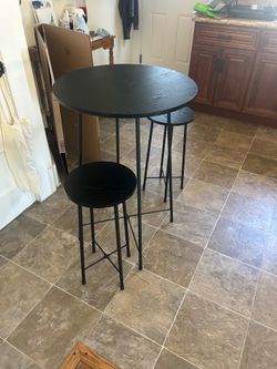 Cafe style table
