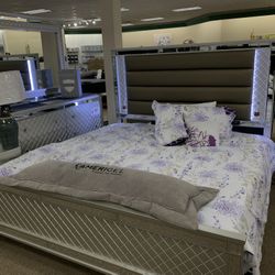 BEDROOM SETS 599.99