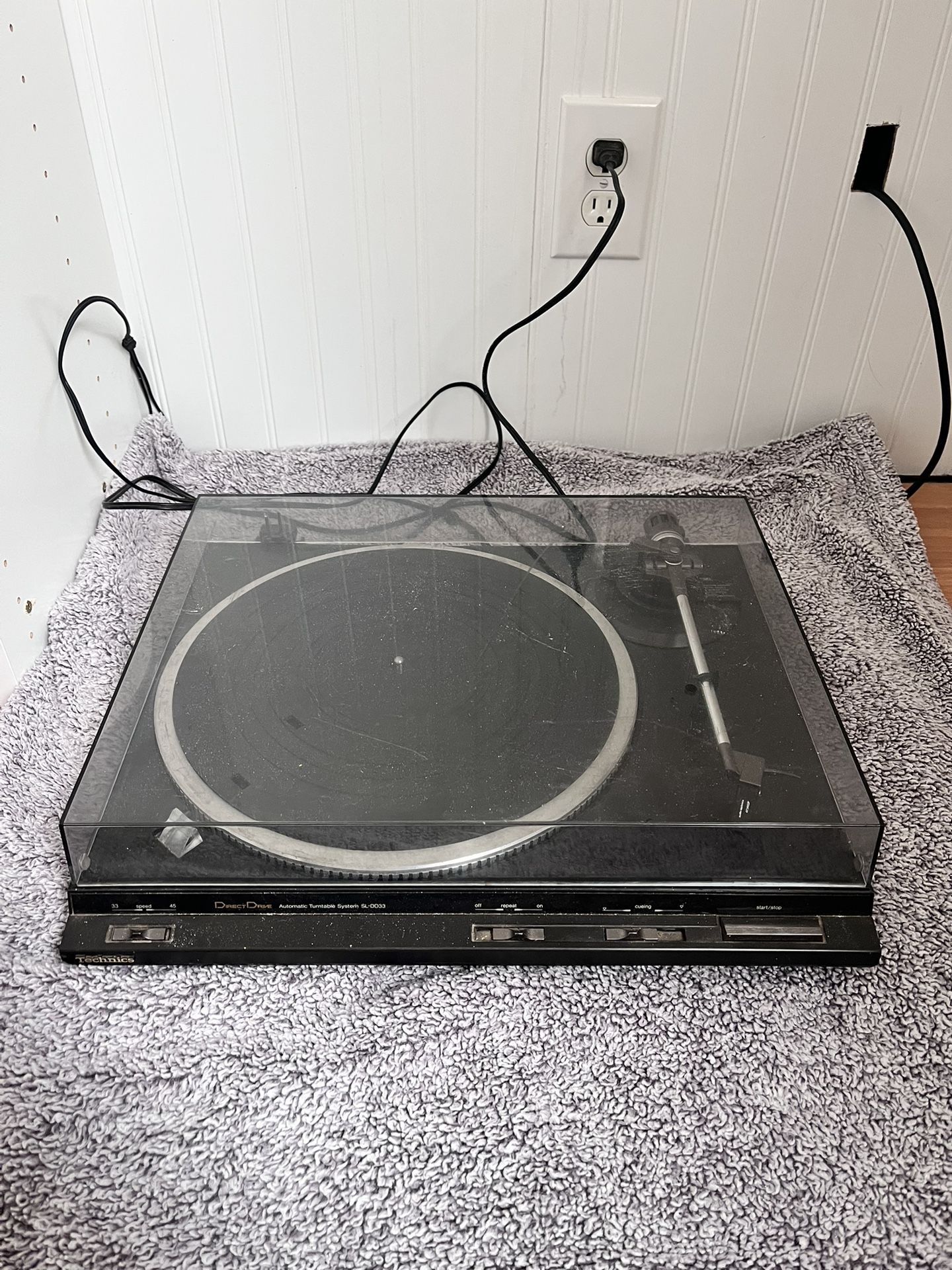 Technics Vintage Record Player SL-DD33
