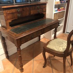 Antic Writing Desk With Chair 