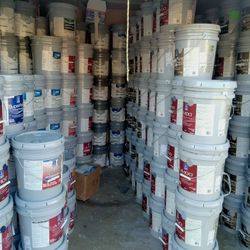 Mas Pintura Nuevas!! More New Paint !! Interior And Exterior!!