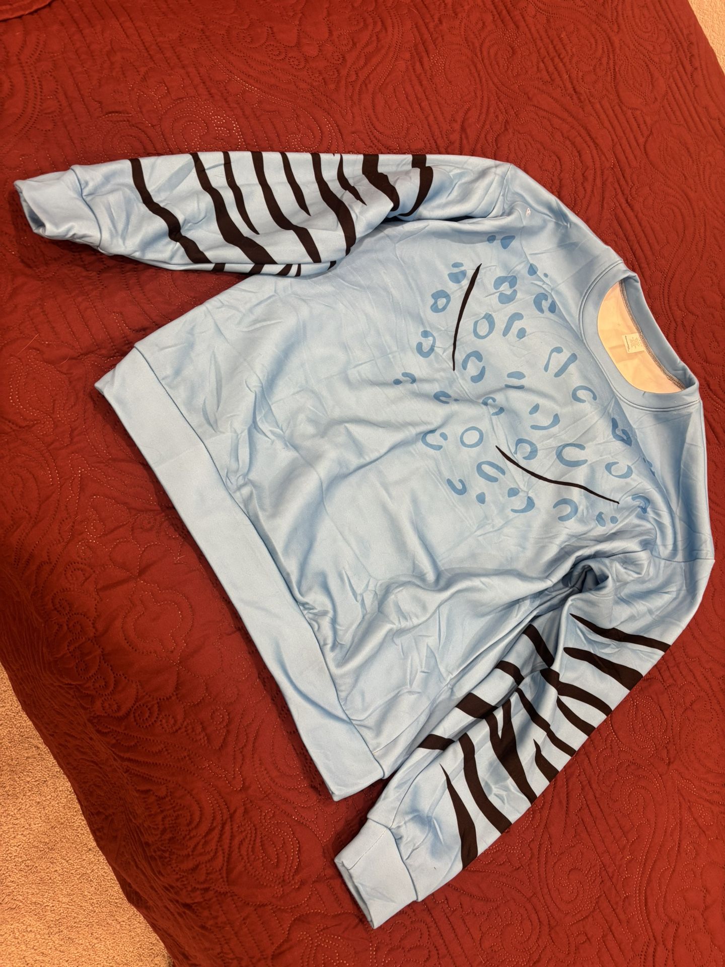 Derpy Tiger Kpop Demon Hunters Sweatshirt - Adult Large