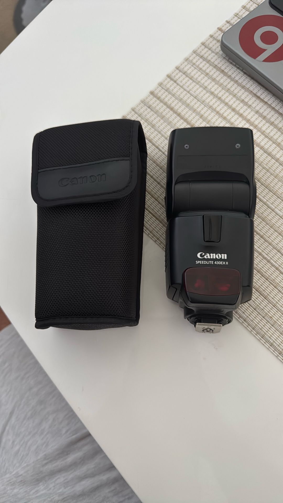 Canon Speed Light 430 II