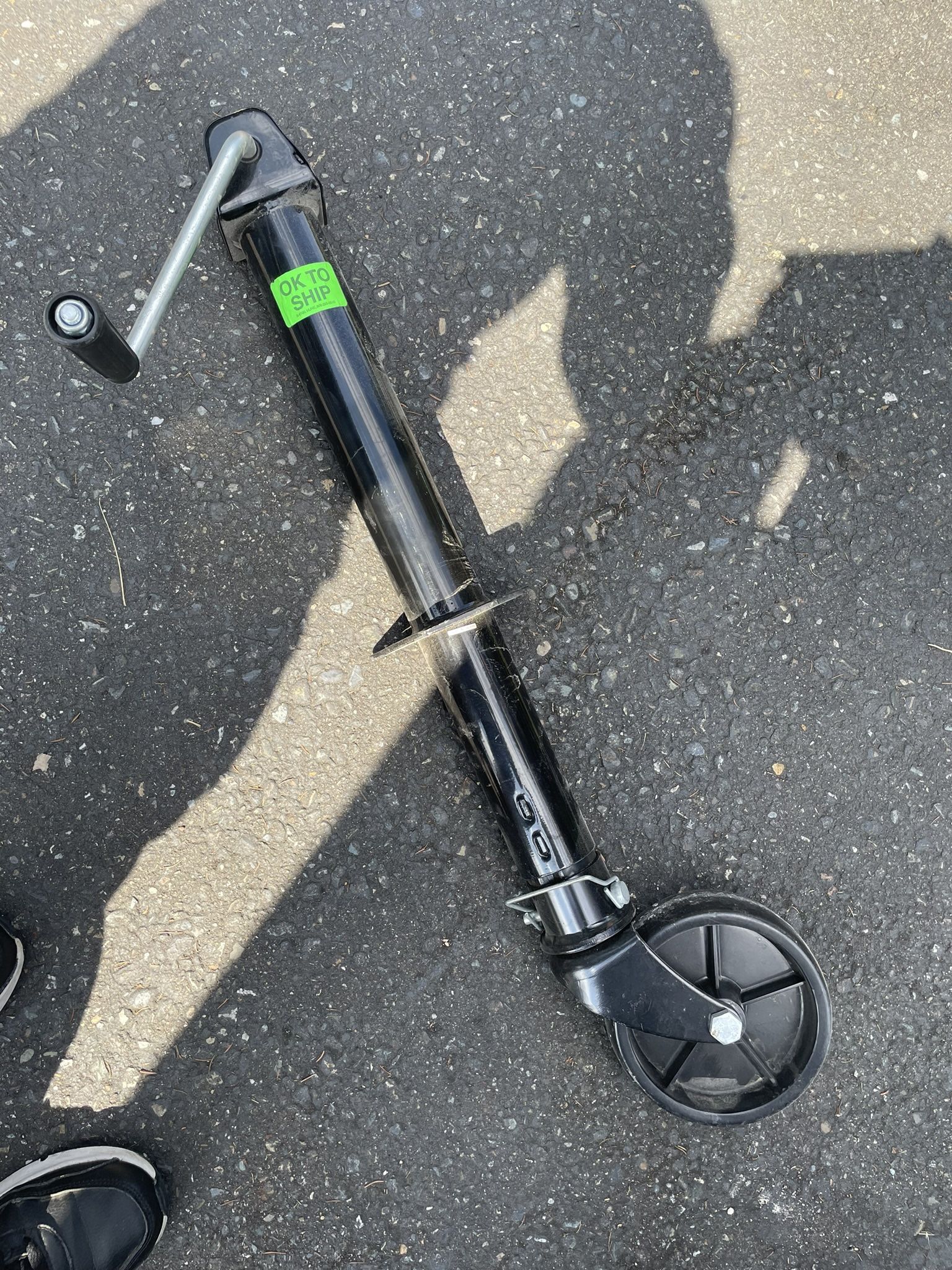 Tongue Jack With Wheel
