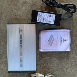 Coolmax HD-338D-U2 3.5" Hard Drive Enclosure with USB 2.0 and Data Backup