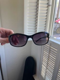 Y2K style sunglasses