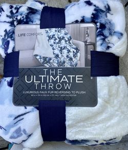 Plush Ultimate Reversible Throw Blanket