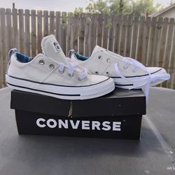 Women's Converse Size 6 Or Kids Size 4.5