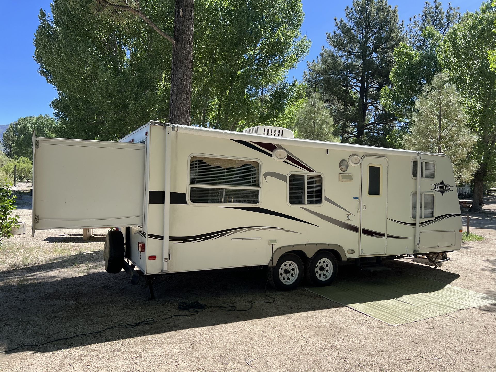 2005 Thor Aerolite Bunk House Travel Trailer