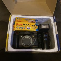 Deluxe Camera