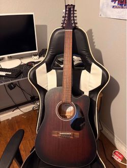 12 String Guitar Acoustic/Electric
