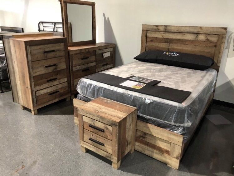 Rustic wood finish bedroom set