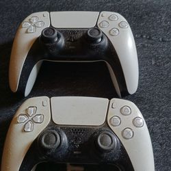 Playstation 5 Controllers