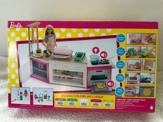 Barbie Ultimate Kitchen Playset 20+ Pieces Lights Sounds 5 Dough Colors NEW Netf