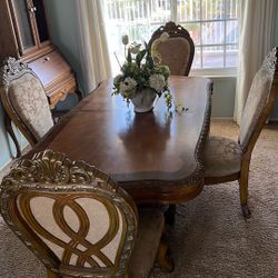 Dining Room Set 