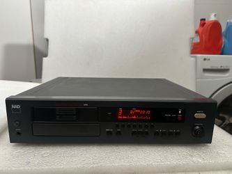 NAD 5170 Multiple Play Compact Disc Player “ DISC SKIP “