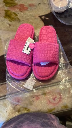 Pink / Victoria’s Secret Terry slides