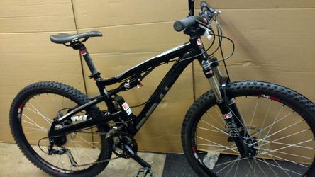 2012 diamondback recoil sales