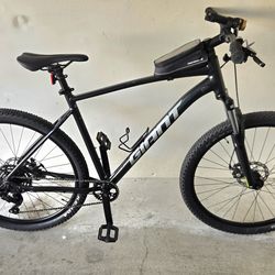 Giant Talon Mountain Bike