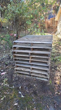free pallets