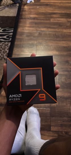 AMD Ryzen 9900x 12 core 24 thread processor 76 Mb cache unlocked