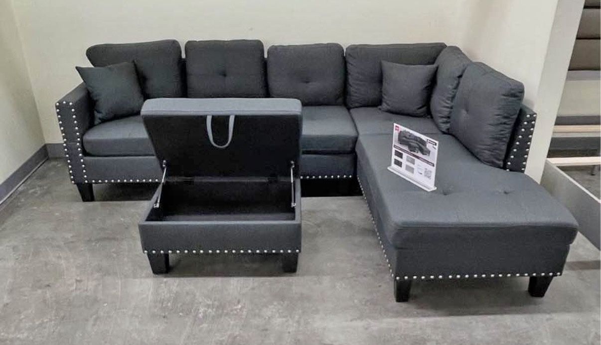 New Sectional Couch With Ottoman / Free delivery